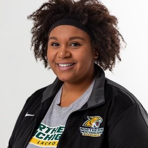 Meet your Posher, Liz